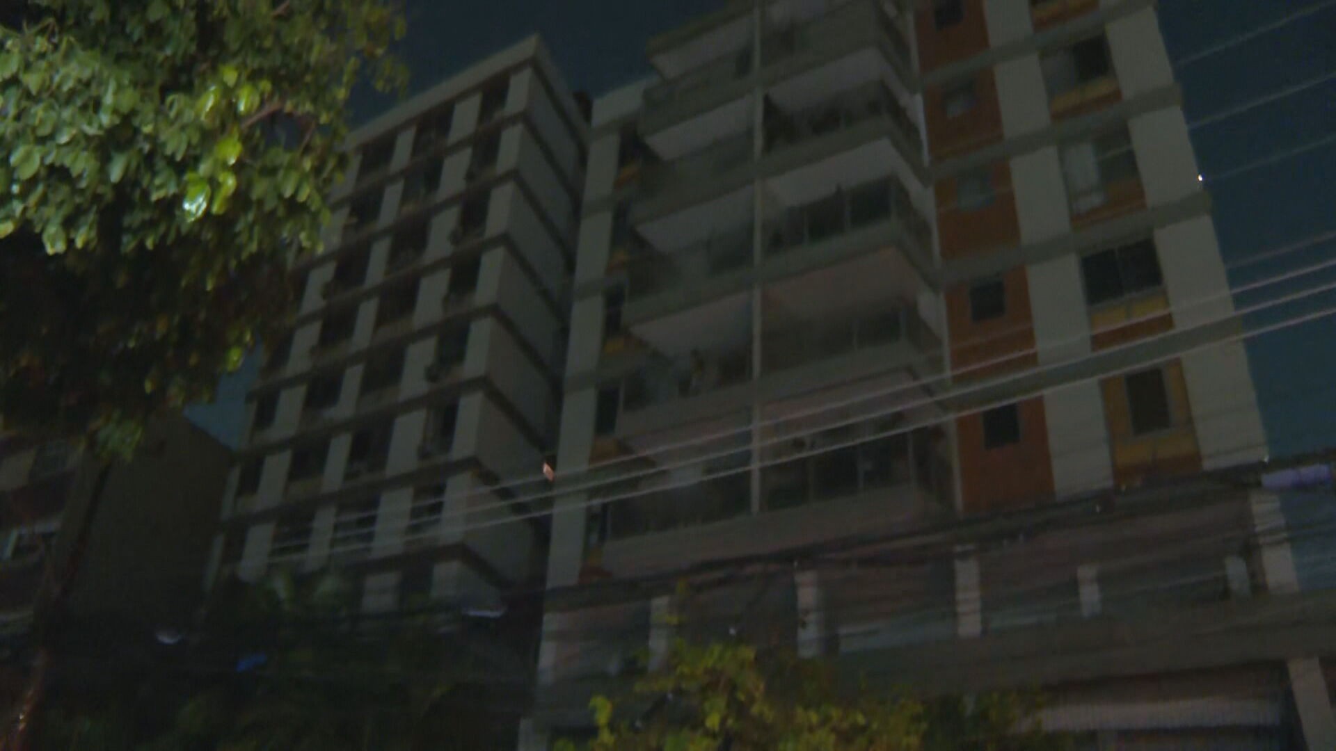 Moradores enfrentam falta de luz em 12 bairros do Rio no dia mais quente do ano