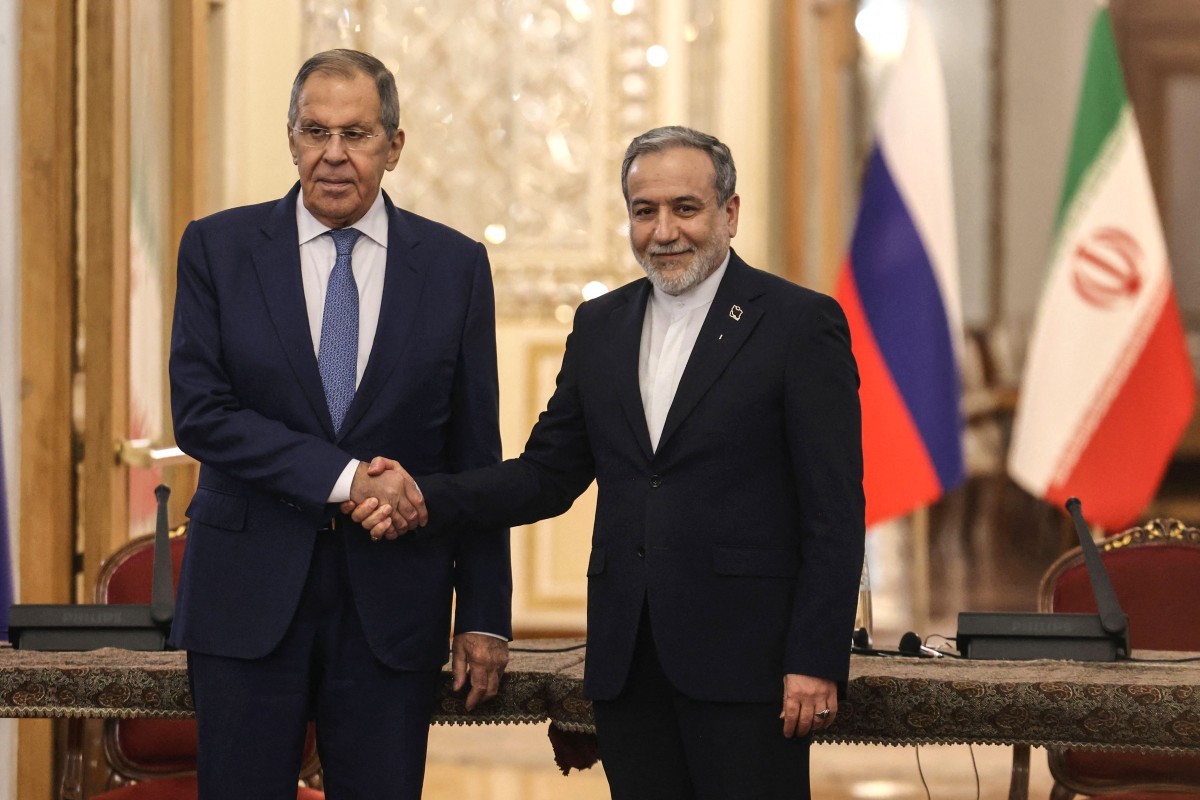 Irã e Rússia nunca trabalharam tão próximos, diz chanceler iraniano