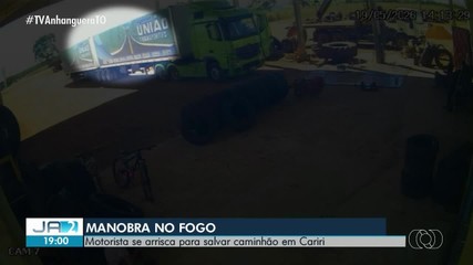 Vídeo mostra motorista tentando conter incêndio em caminhão em Cariri do Tocantins