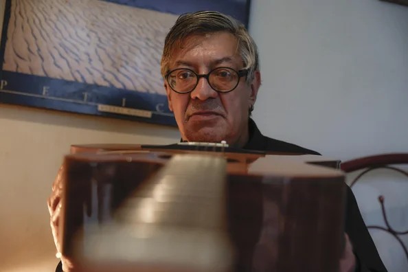 Julio Reny, músico do RS, é agredido com troféu do Prêmio Açorianos após show, diz família