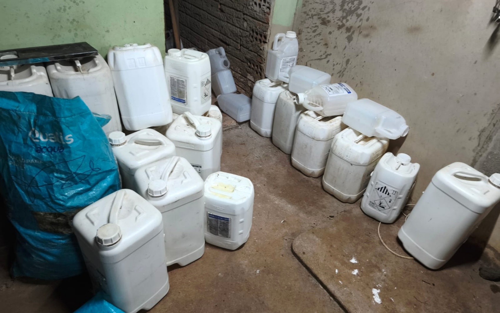 Agrotóxicos falsos em MG: risco à saúde e à safra 🚜⚠️