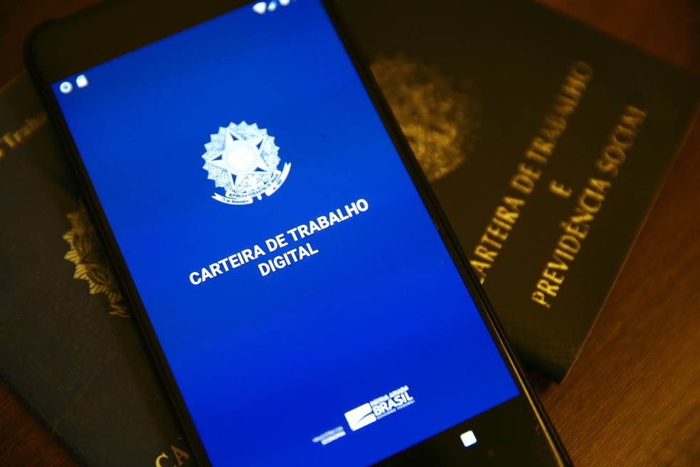 Carteira de trabalho digital — Foto: Marcelo Camargo / Agência Brasil/Arquivo
