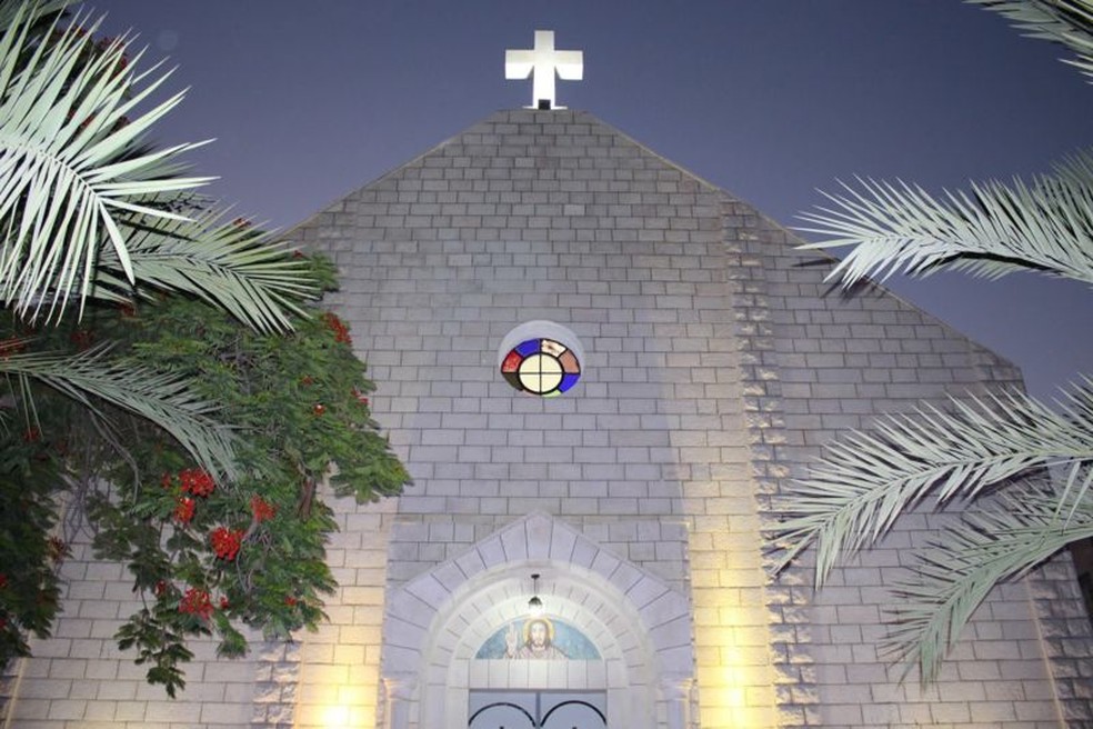 Oito casas de famílias cristãs foram completamente destruídas e outras dezenas foram atingidas por bombardeios, segundo padre — Foto: GABRIEL ROMANELLI via BBC