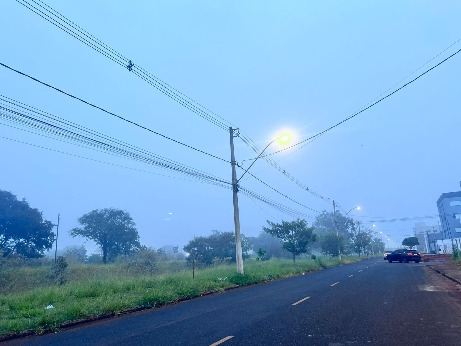 Com 2 °C, frio atinge pico e congela madrugada na zona rural de Uberlândia