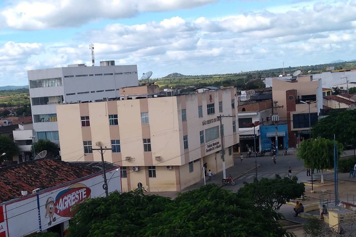 MPPE recomenda exoneração de esposa, filho e sobrinho do prefeito de São Bento do Una por nepotismo