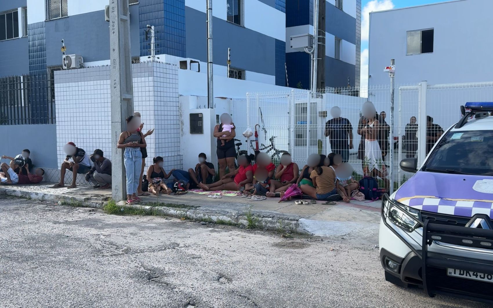 Famílias invadem secretaria municipal de Aracaju para reivindicar moradia 