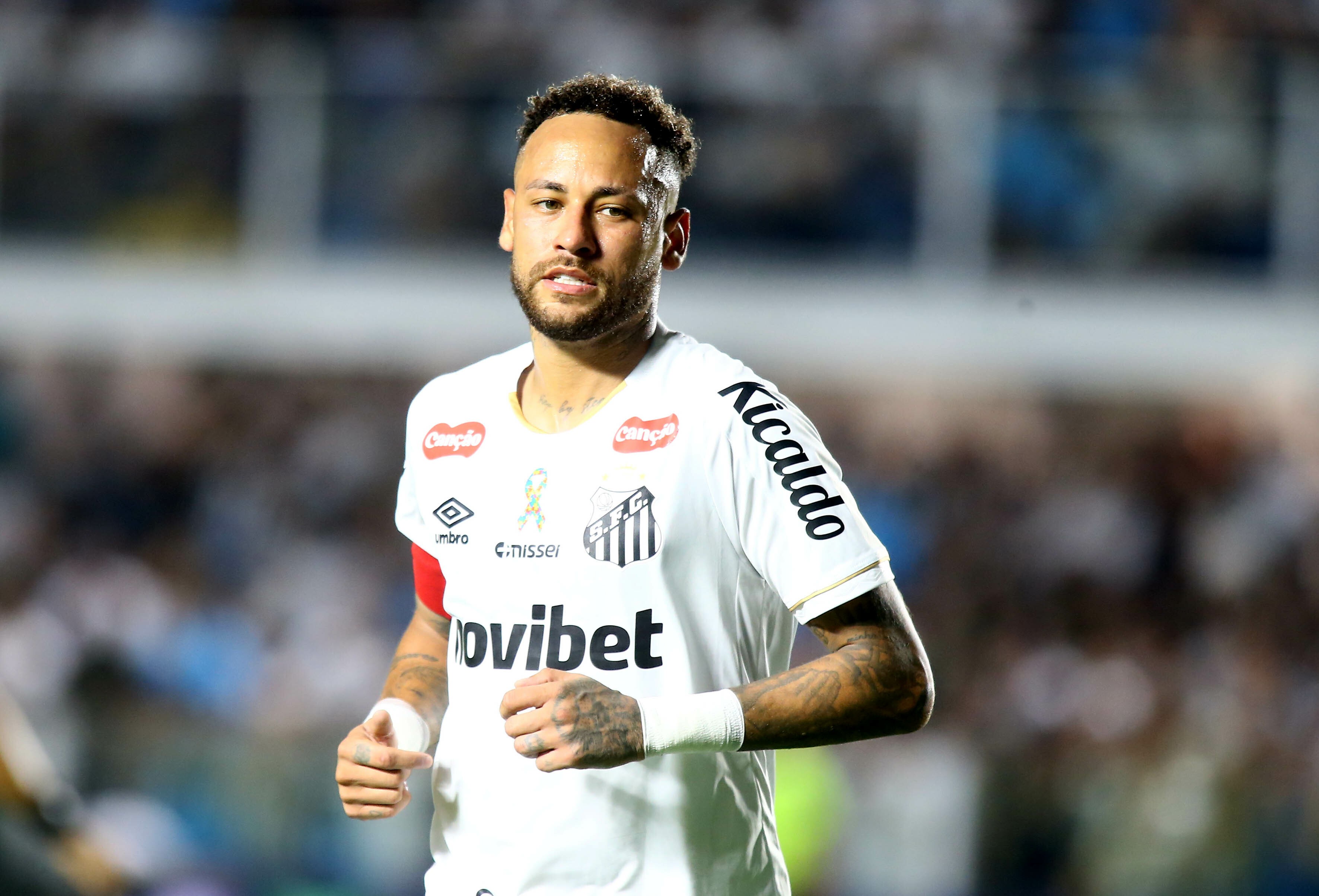 Neymar é convocado para a Copa e internet não perdoa: 'Chorou tanto que entrou na lista'