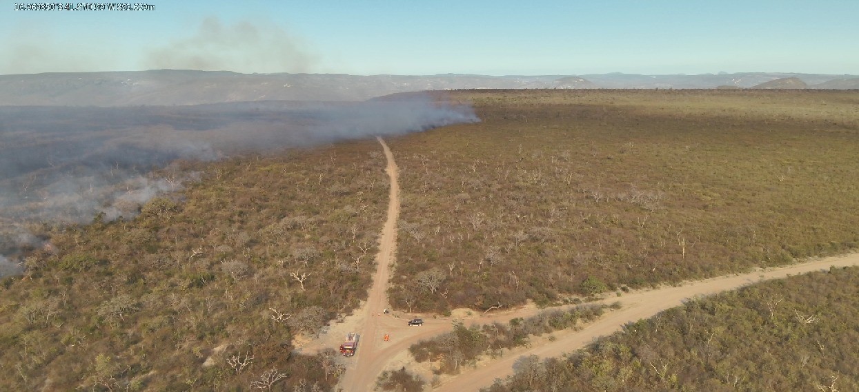 Incêndio atinge região da Chapada do Lagoão, em Araçuaí