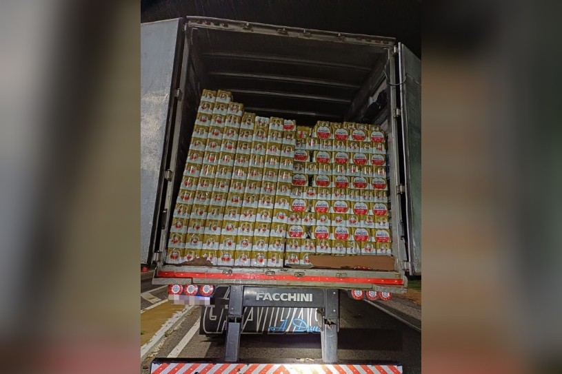Polícia apreende mais de 9 mil fardos de cerveja transportados de forma irregular no Ceará
