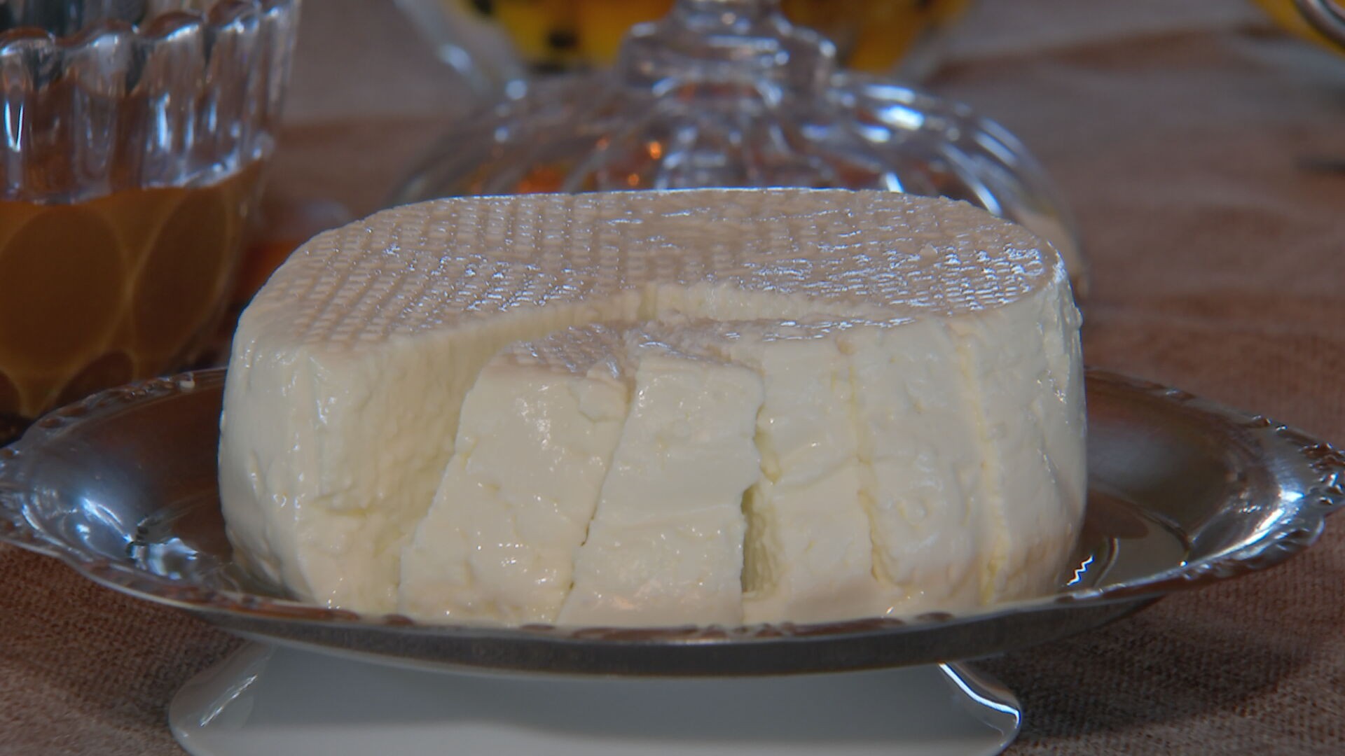 Criadores de búfalas investem na produção artesanal de queijo