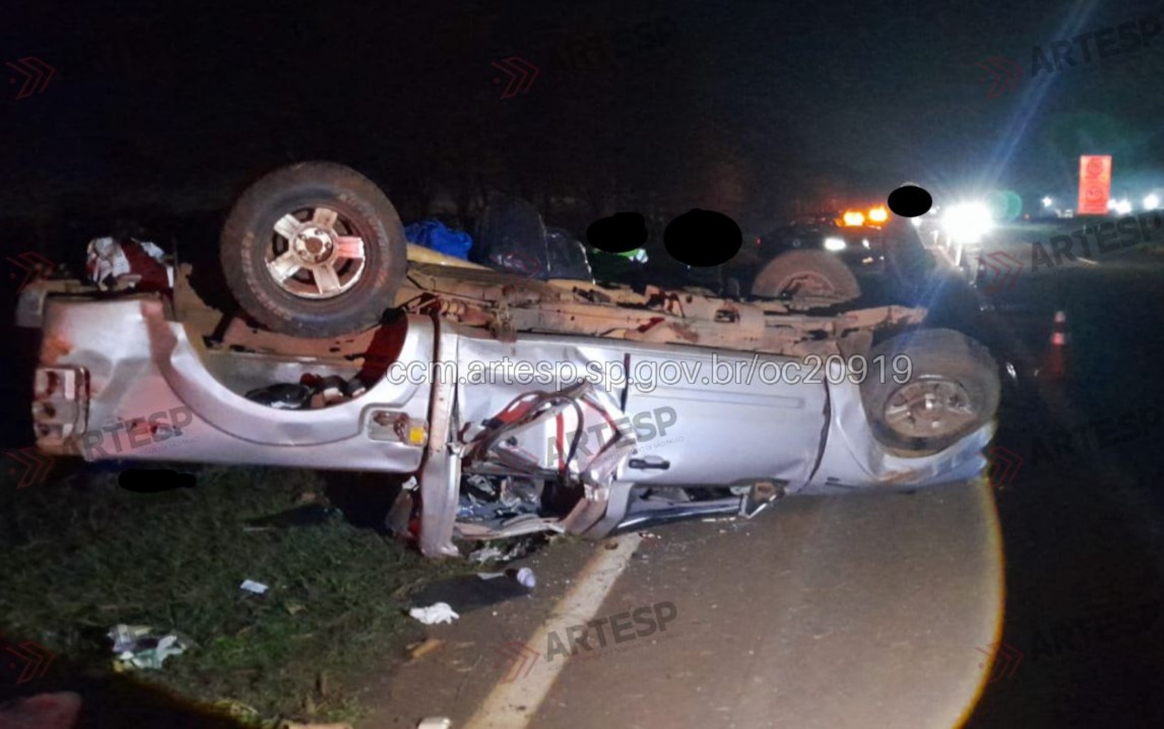 Picape capota em rodovia em Sertãozinho, SP, deixa um morto e quatro feridos