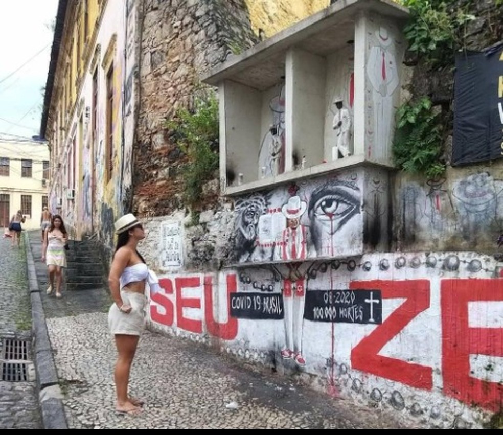 Altar em homenagem a Zé Pelintra no Centro do Rio — Foto: Reprodução/TV Globo