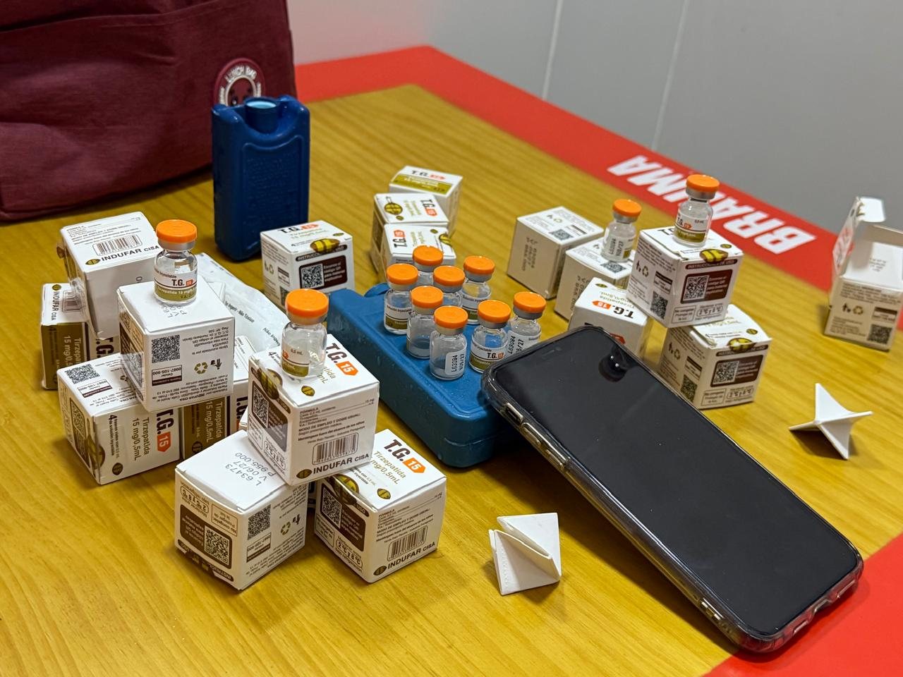 Polícia Civil desarticula grupo que vendia remédios ilegais para emagrecimento rápido na Zona Oeste do Rio