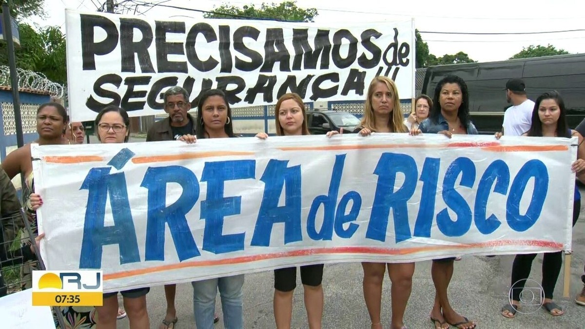 Moradores da vila militar da Aeron utica na Ilha reclamam da inseguran a