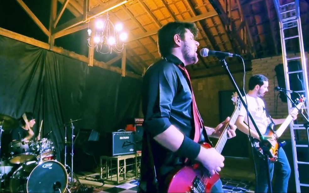 A banda Skullbas se apresenta em Monte Azul Paulista, SP — Foto: Divulgação