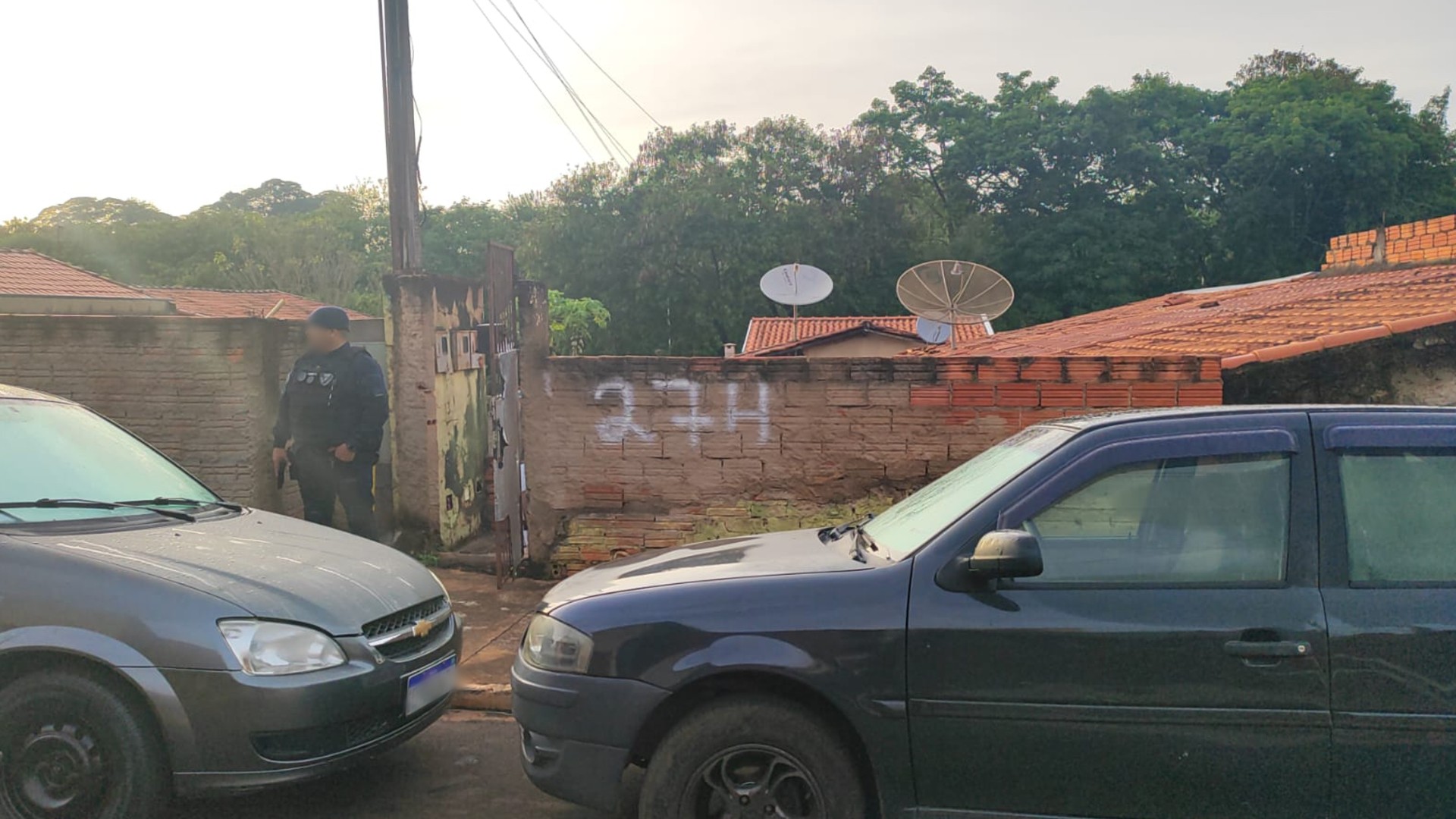 Polícia prende trio suspeito de matar homem a tiros e facadas durante operação no interior de SP