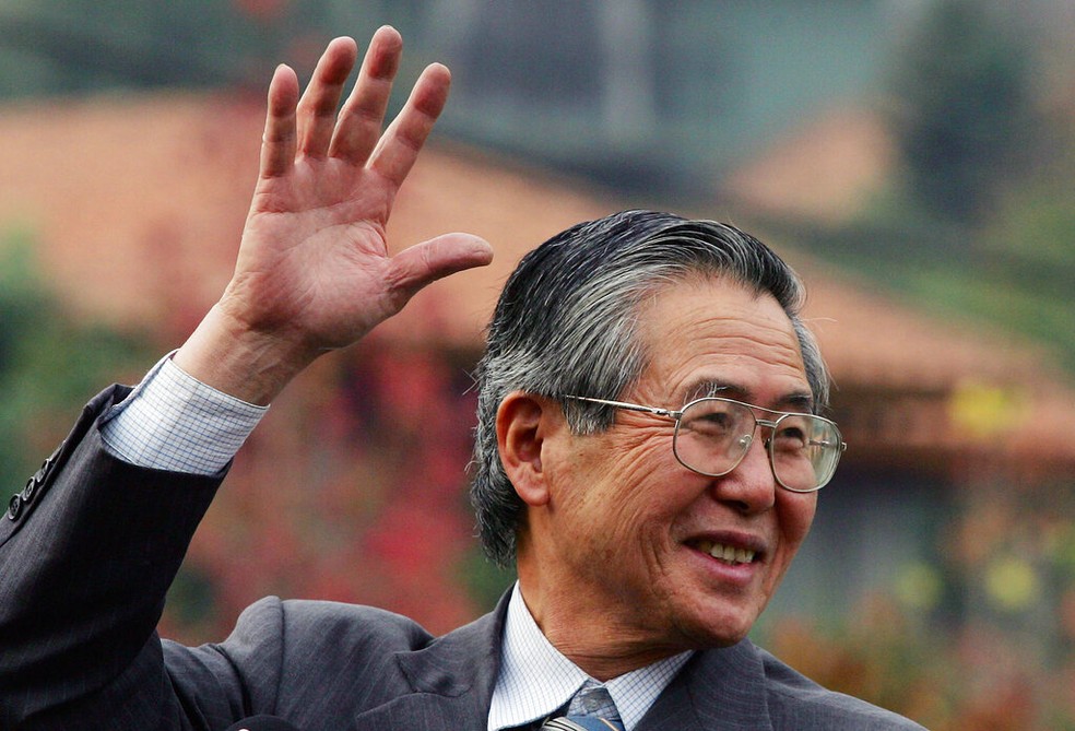 Alberto Fujimori em 2006, em Santiago — Foto: Claudio Santana/AP
