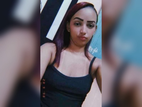 Ingrid Sousa Felicio, de 24 anos, foi encontrada morta embaixo de uma cama em uma casa no Bairro Jacarecanga, em Fortaleza. &mdash; Foto: Arquivo pessoal