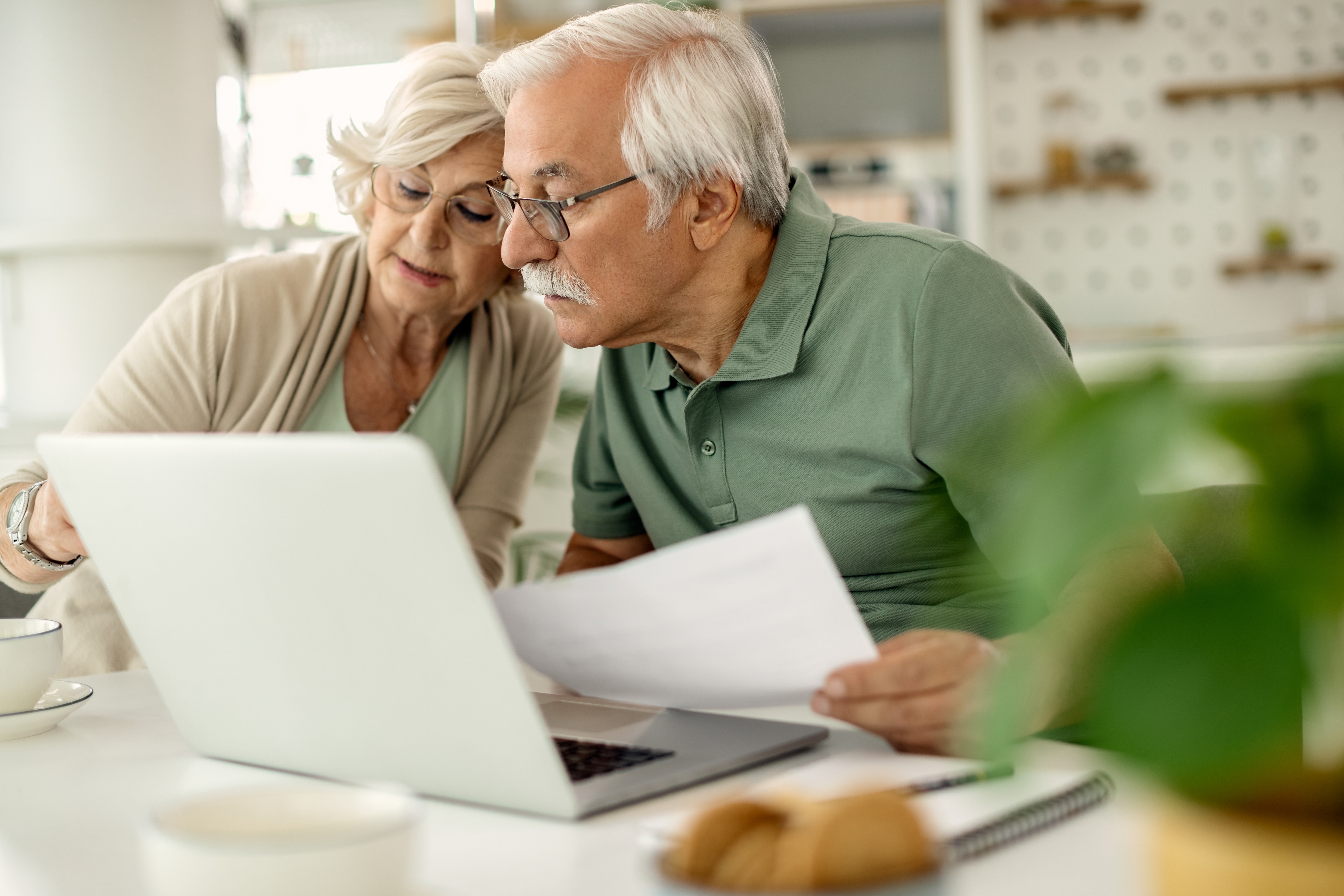 A fórmula para viver a aposentadoria sem dívidas, segundo economista