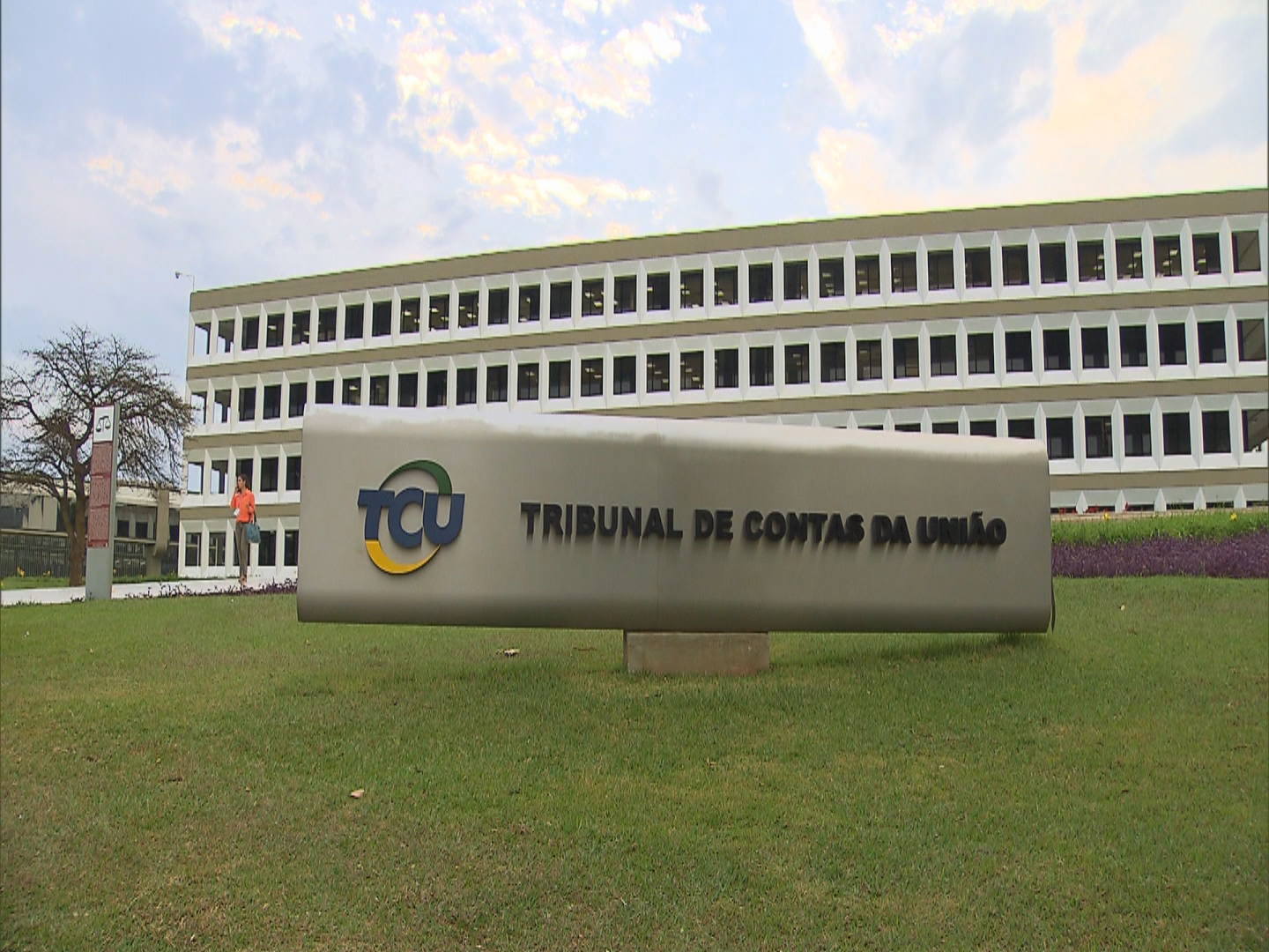 Amazonas tem 205 gestores com contas irregulares na lista do Tribunal de Contas da União