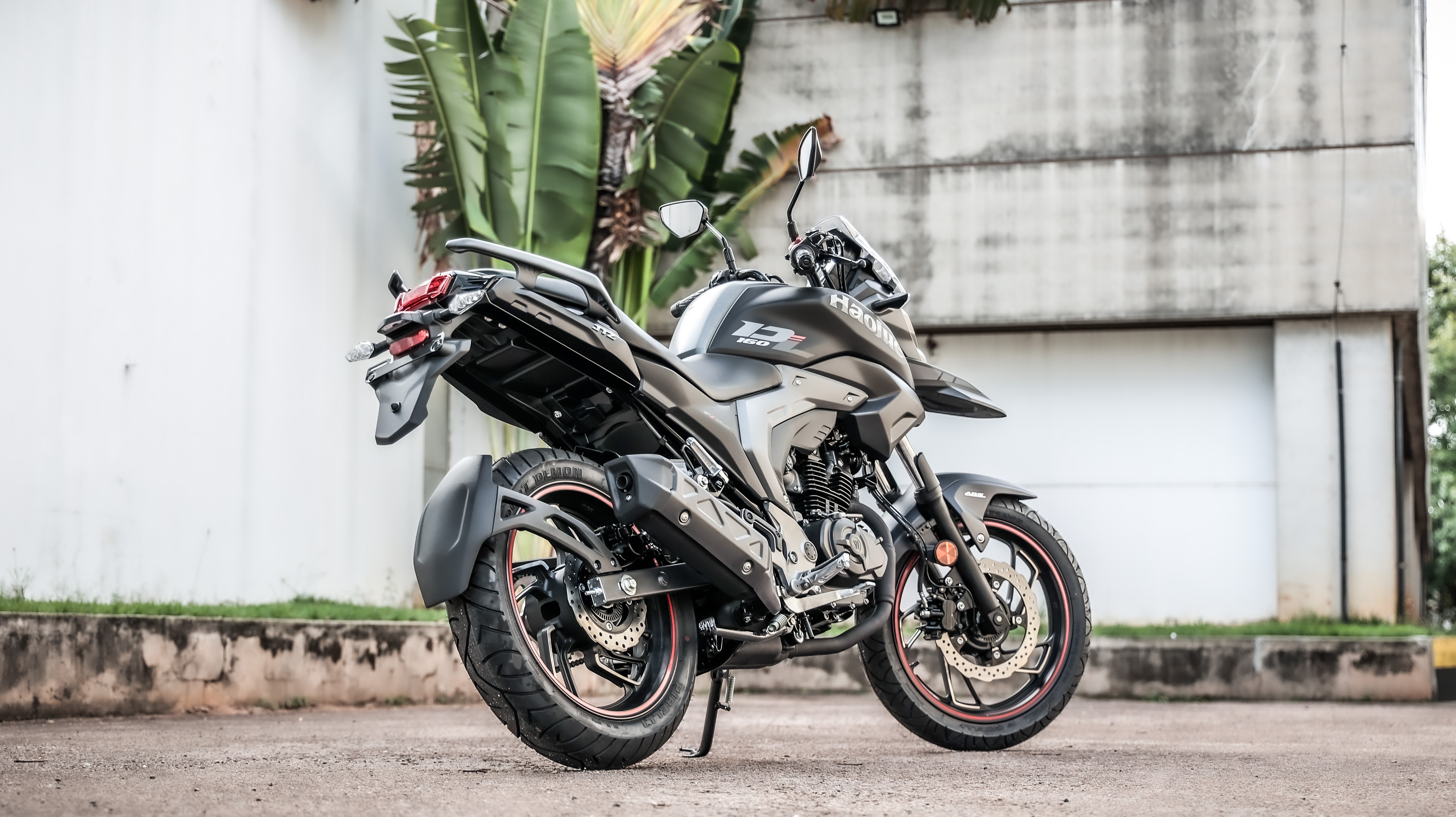 VÍDEO: Haojue DL 160 é mais uma chinesa atrás do público de Honda Bros e Yamaha Crosser; conheça