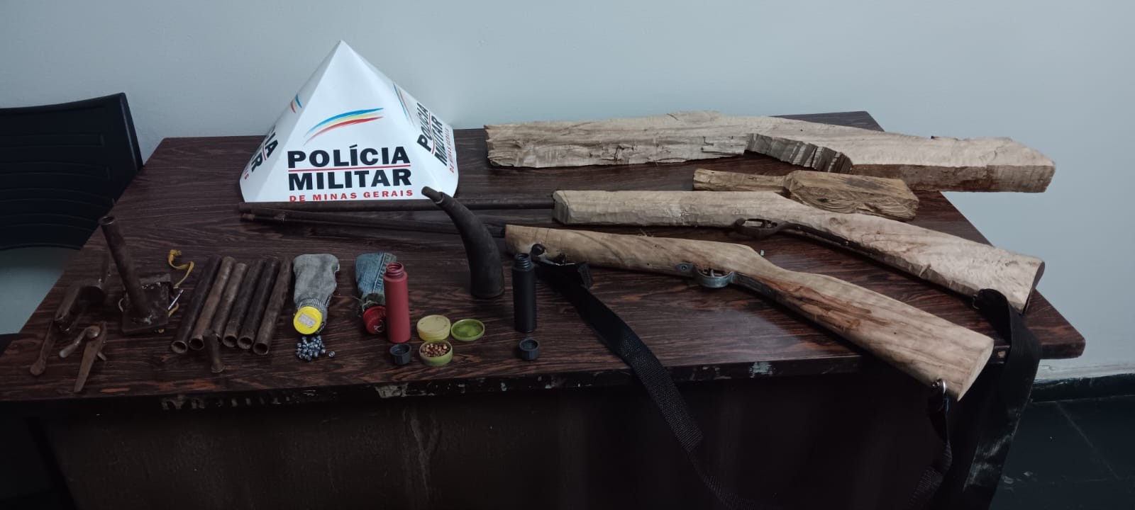 Foragido da Bahia é preso com armas artesanais e falsa identidade em Mercês