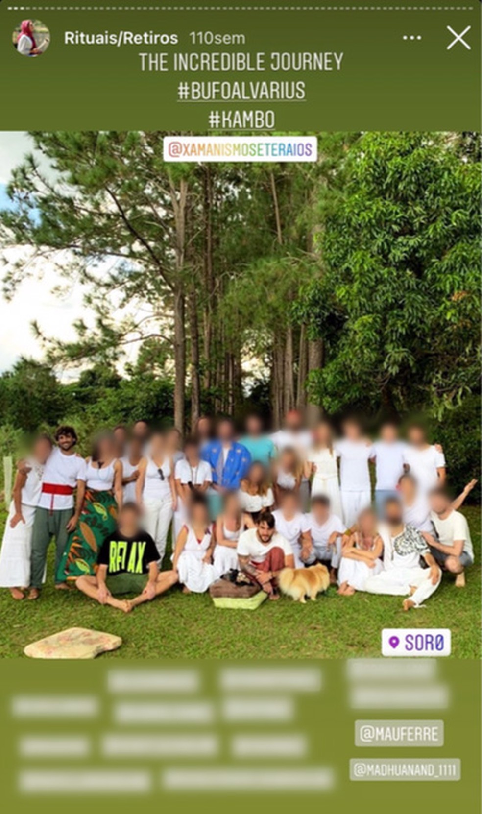 Captura de tela de foto postada em rede social mostra os integrantes do grupo Xamanismo Sete Raios Mauricio Ferro e Felipe Rocha.  — Foto: Reprodução