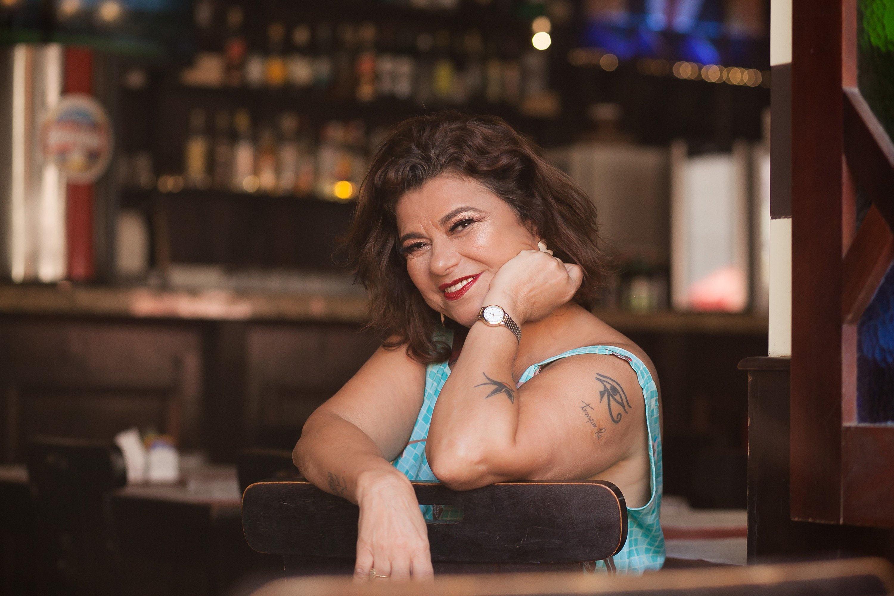Dorina reafirma a fé na vida e no samba em álbum bem assentado no território demarcado pela cantora há 30 anos