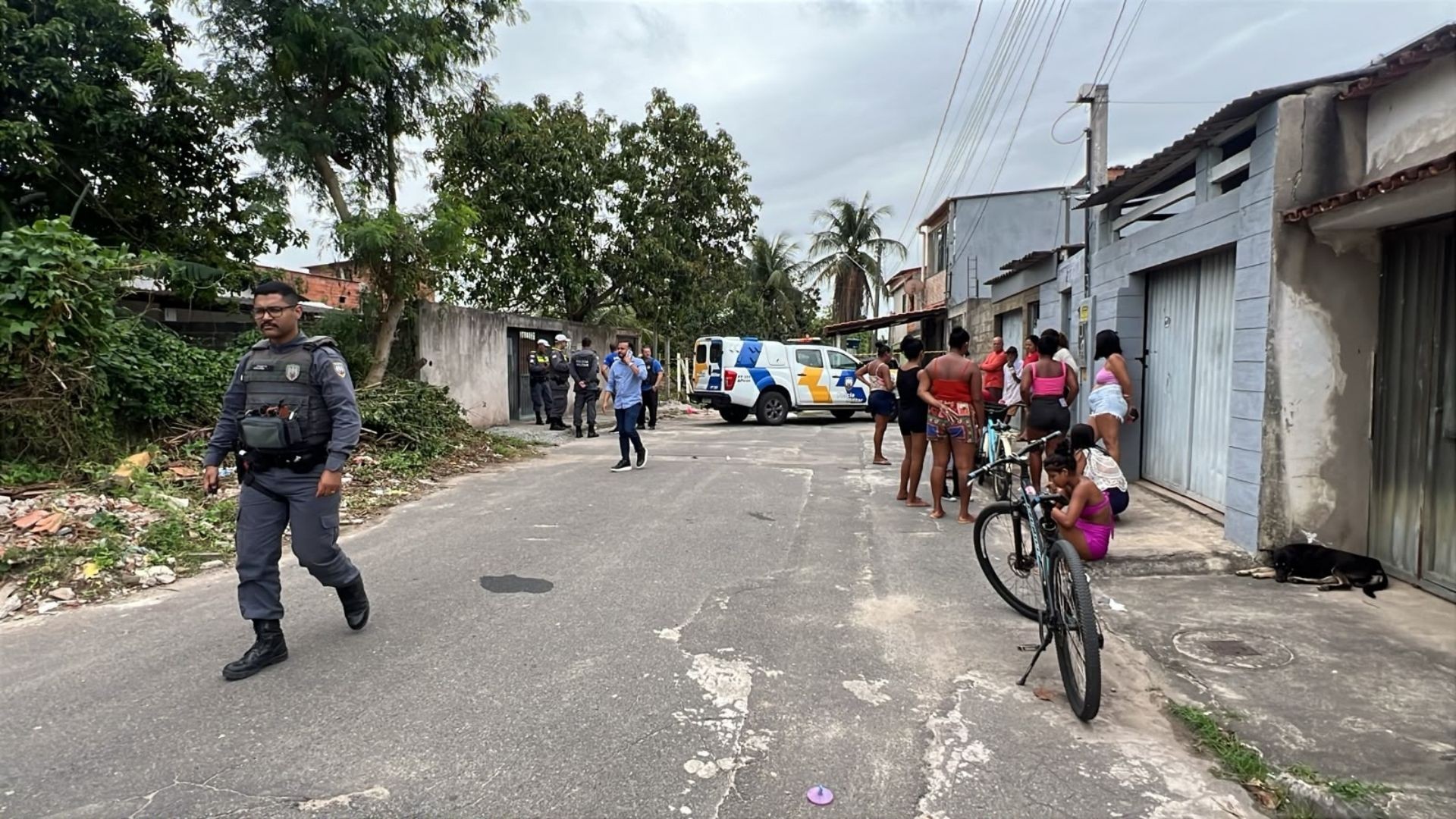 Criança de três anos morre atropelada por caminhão na Serra