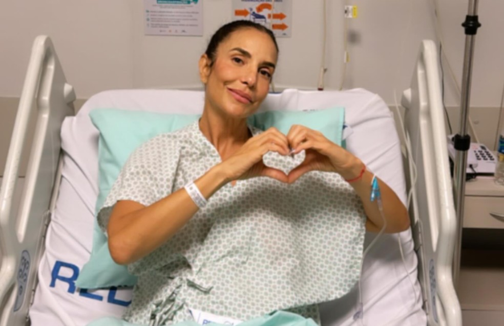 Ivete Sangalo  internada com pneumonia  Foto: Reproduo/Redes Sociais
