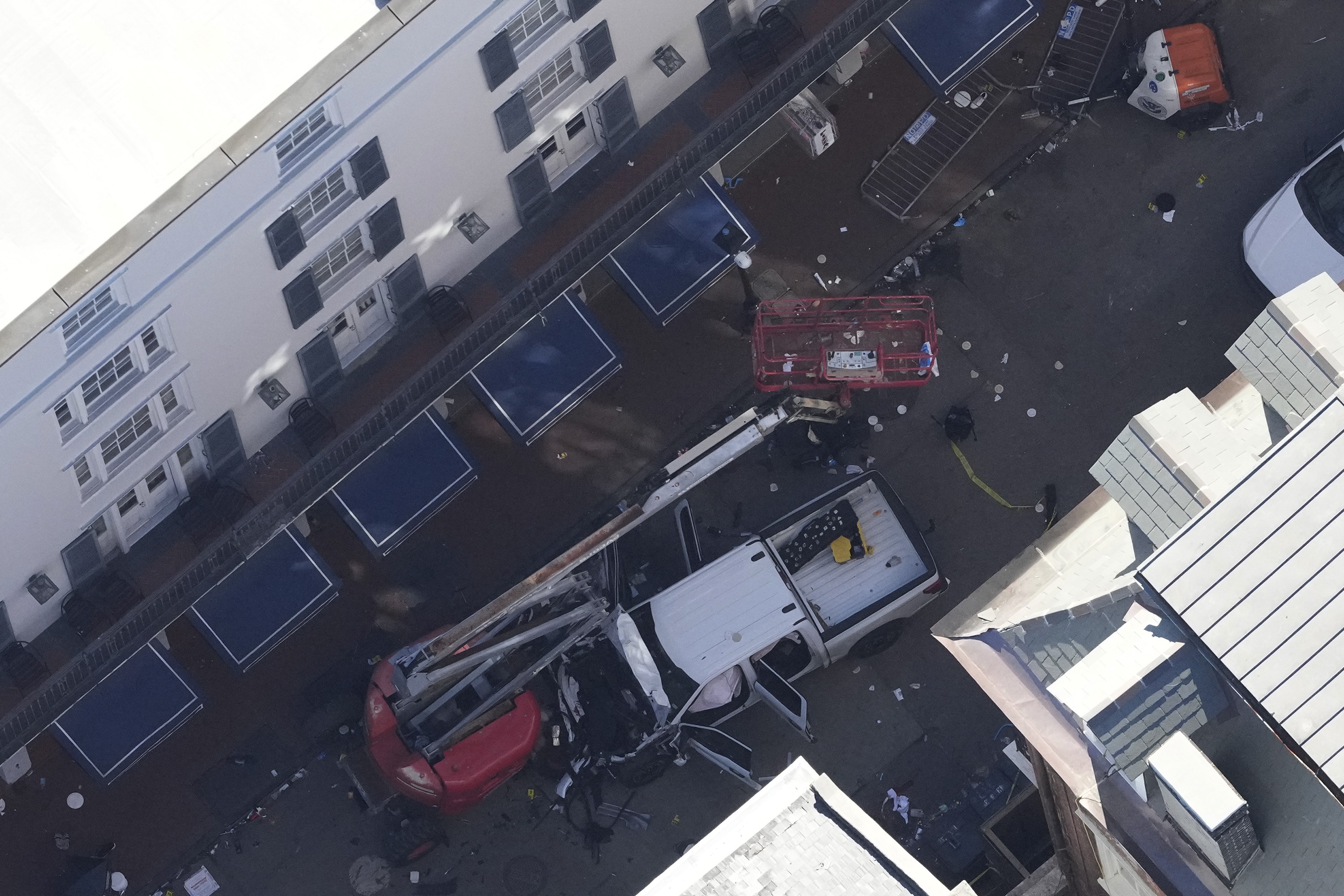 FBI investiga atropelamento em Nova Orleans que deixou 10 mortos como 'ato de terrorismo'