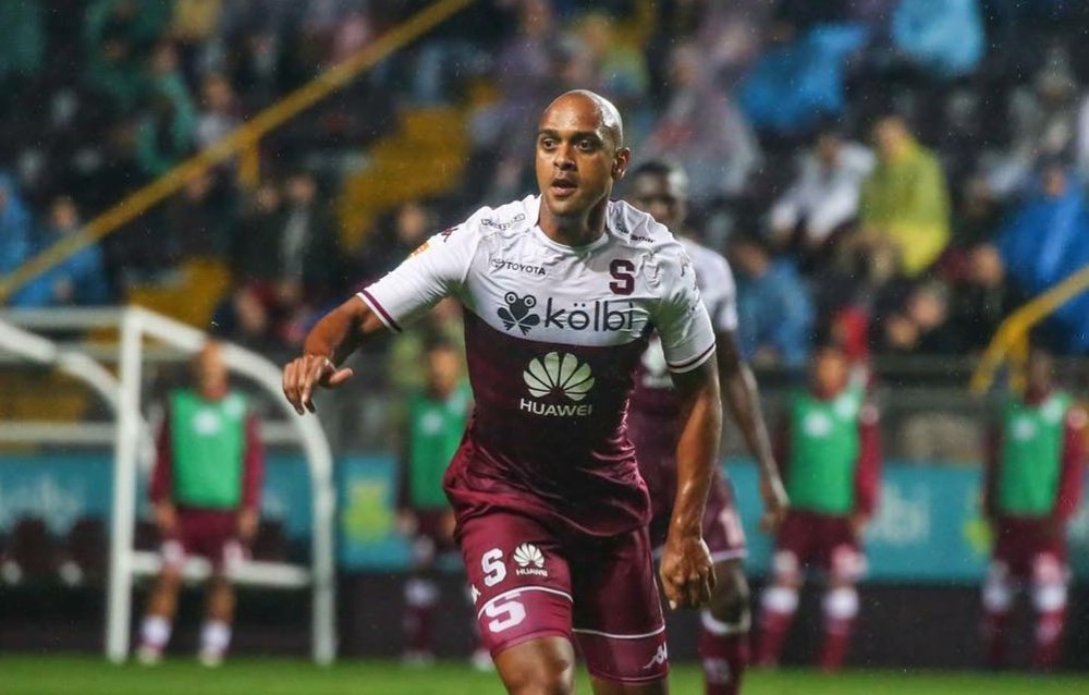 Ex-jogador do Botafogo é uma das vítimas fatais da queda de muro em Santa Teresa, no RJ