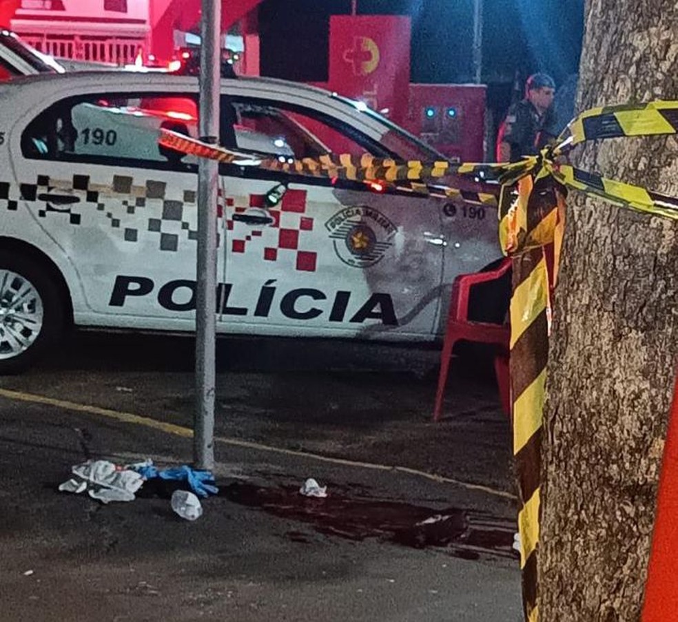 Homem é preso após esfaquear casal em um bar no Jardim Vale do Sol, em Presidente Prudente (SP) — Foto: Redes sociais