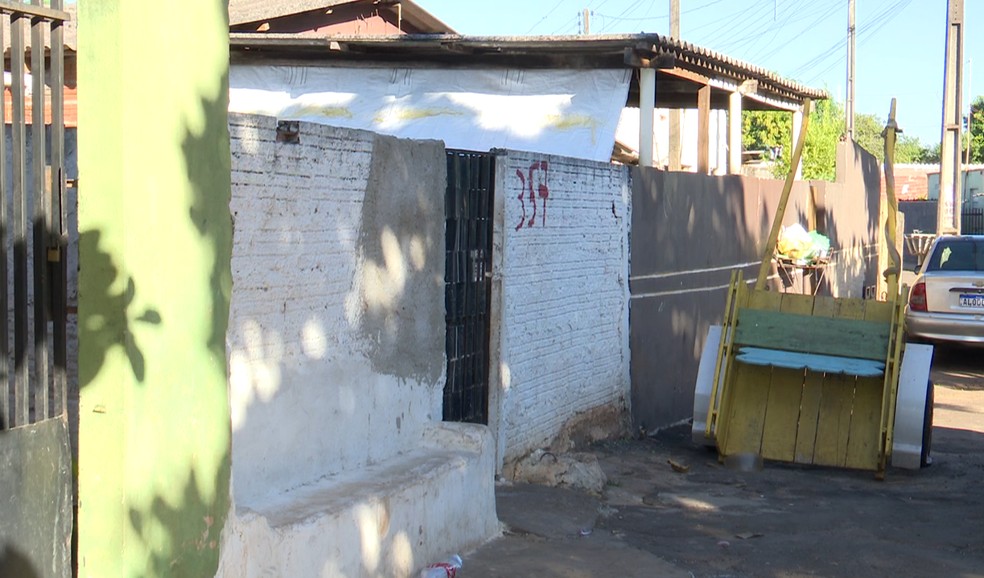 Mulher é encontrada morta dentro de caixa d'água após marcar encontro pela internet em Jataizinho — Foto: Reprodução