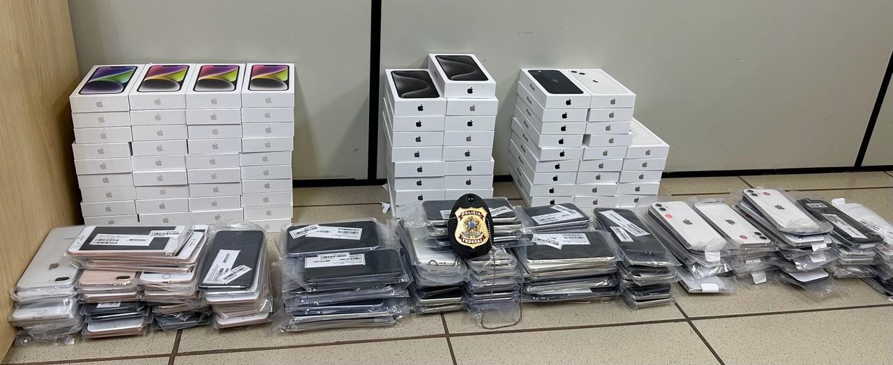 Homem é preso por descaminho transportando centenas de iPhones na Rodovia Castello Branco em Bofete