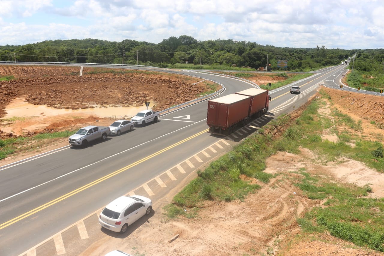 Homem é encontrado morto a tiros no rodoanel de Teresina