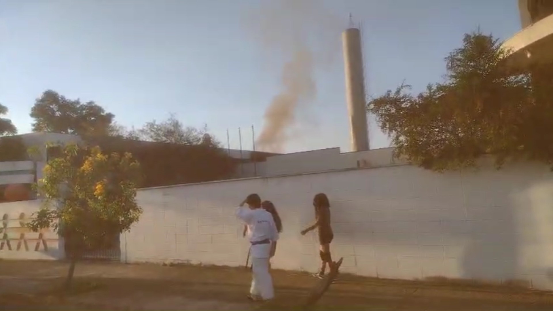 Incêndio atinge sala de aula em escola de Sorocaba