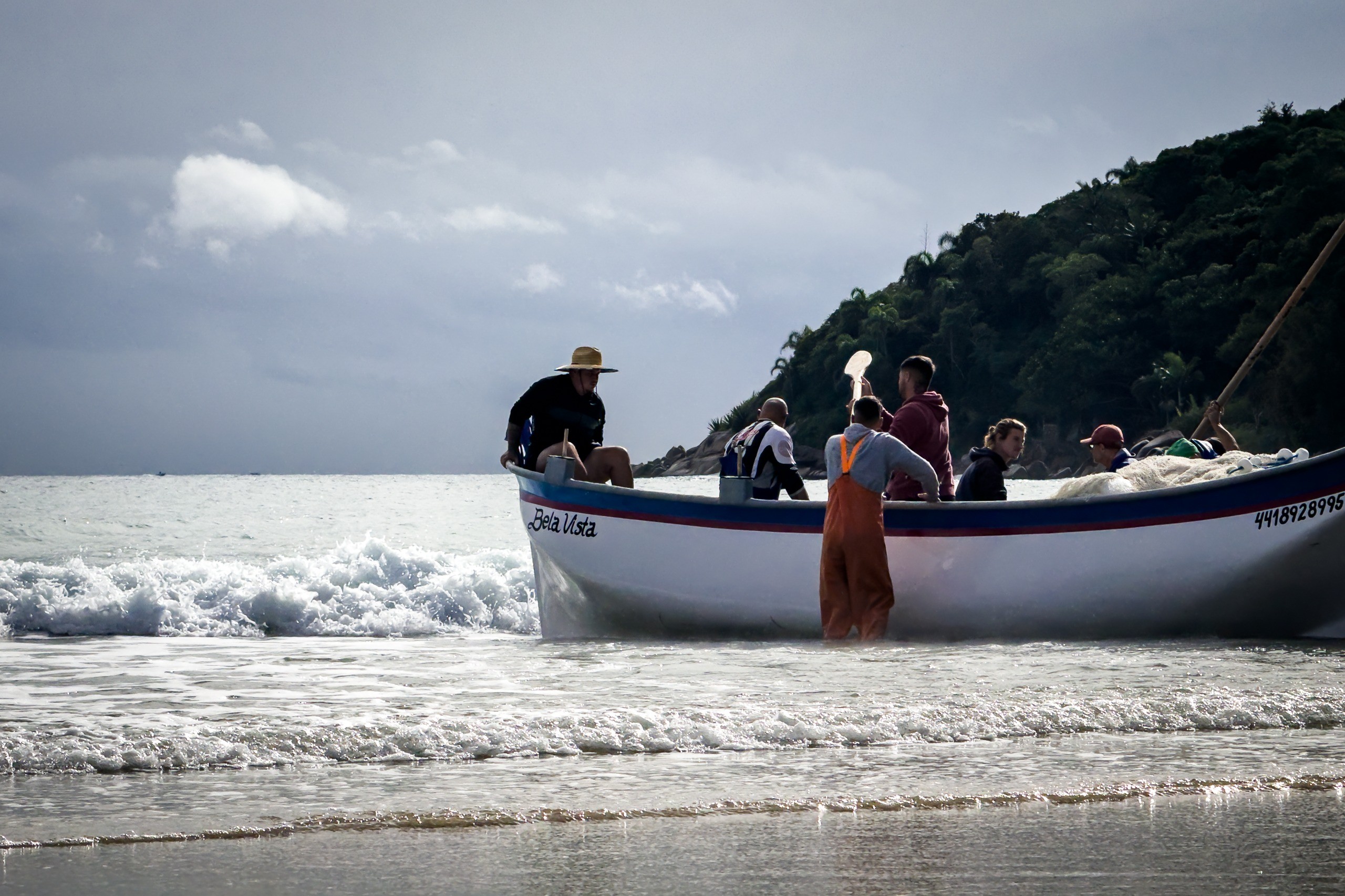 Nova rota turística de Florianópolis com 26 praias celebra pesca artesanal; conheça