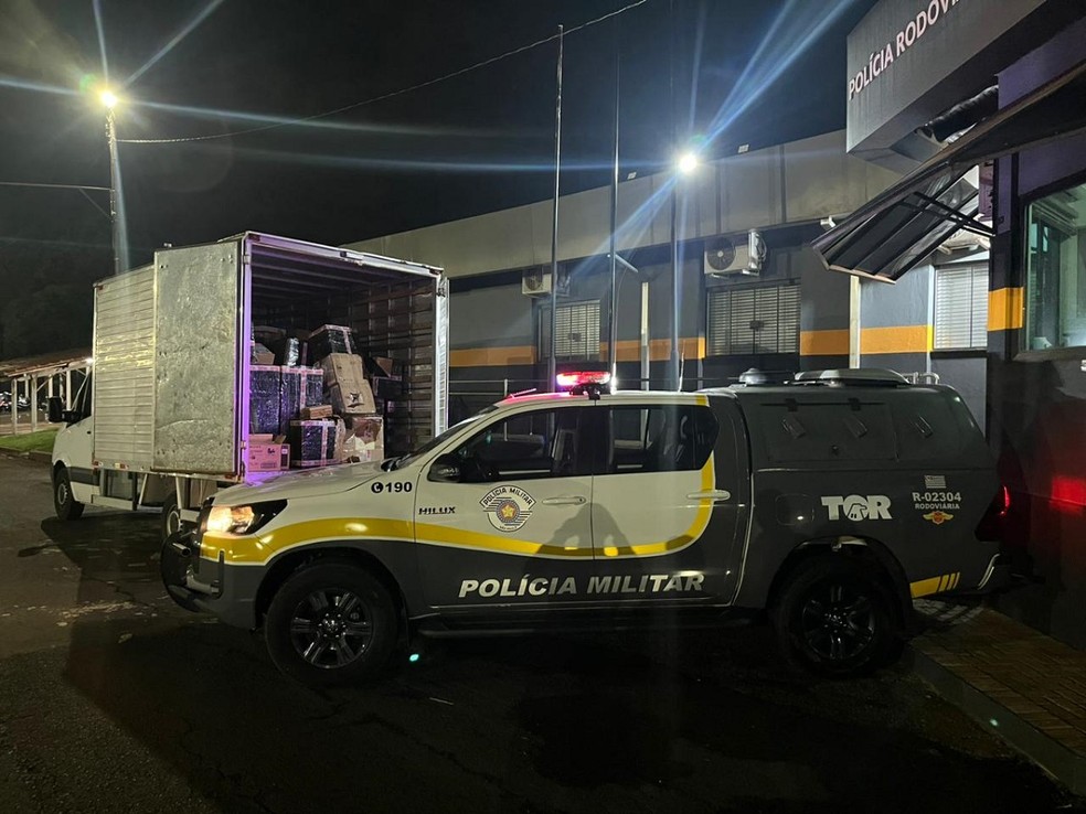 1 de 1
Carga milionária de eletrônicos é apreendida na Raposo Tavares em Salto Grande — Foto: Divulgação