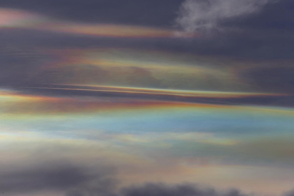 'Nuvem iridescente' é registrada em Foz do Iguaçu — Foto: Roberto Lemos/Arquivo pessoal