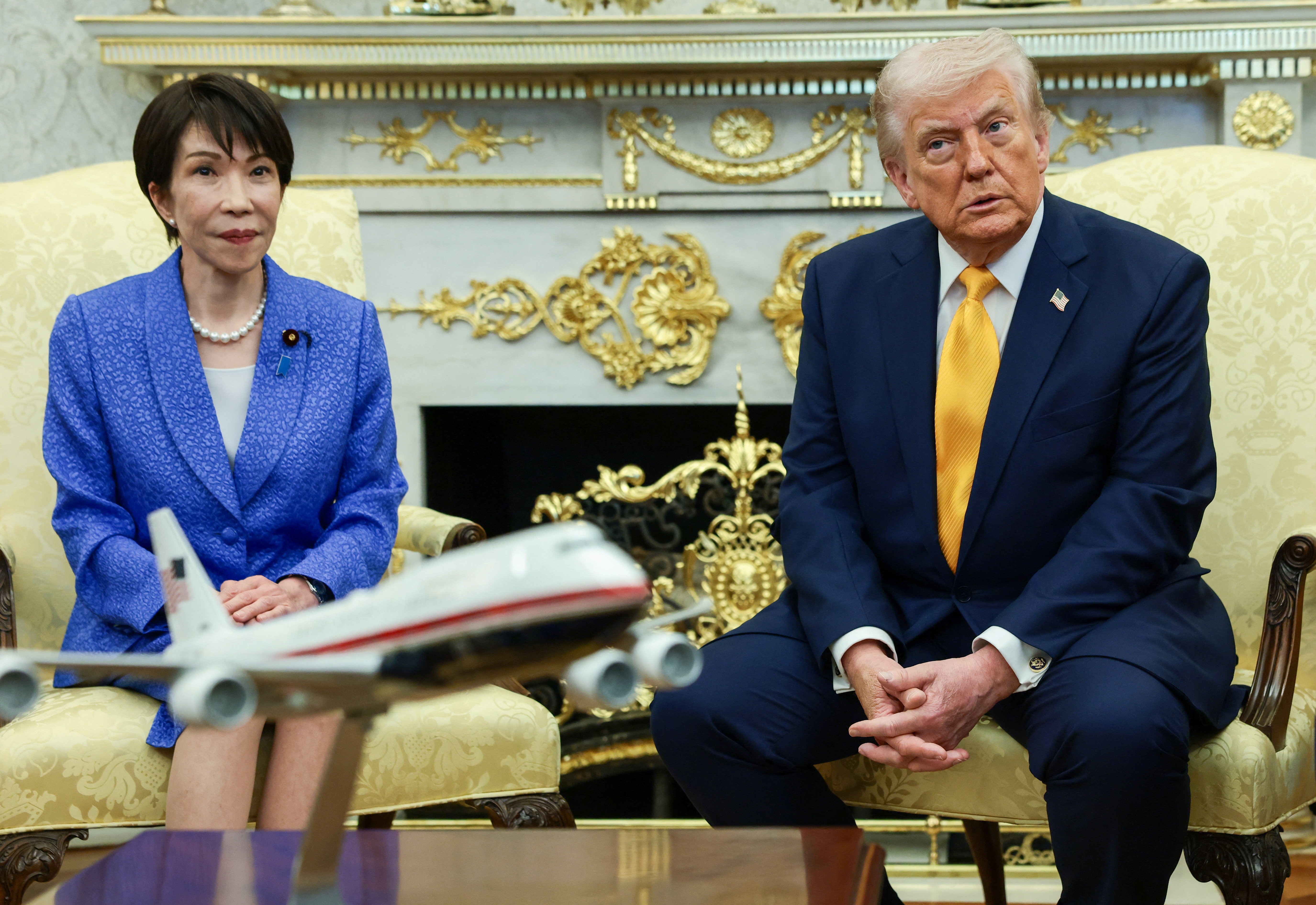 'Por que vocês não nos avisaram sobre Pearl Harbor?', diz Donald Trump em encontro com a primeira-ministra do Japão