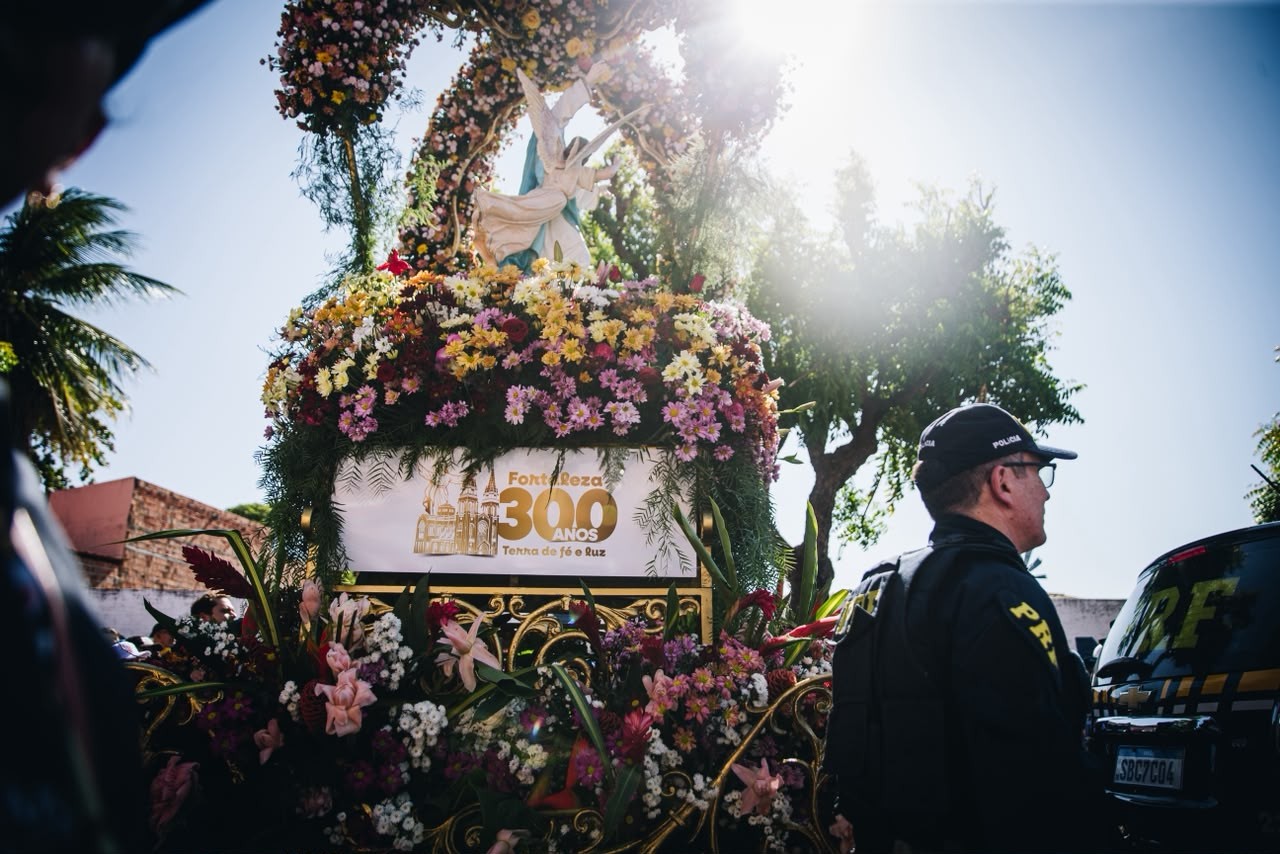 Caminhada com Maria reúne milhares de fiéis em Fortaleza. — Foto: Ismael Soares/SVM