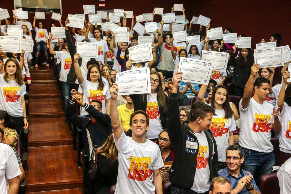 Estudantes mulheres de Florianópolis podem se inscrever em desafio da Google  para desenvolver jogos para celular - Acontecendo Aqui