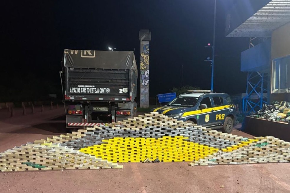 PRF apreende mais de 700kg de cocaína em MS — Foto: Divulgação/ PRF