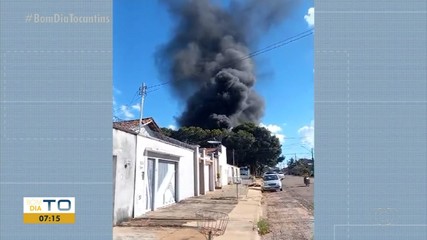 Queima de lixo provoca nuvem de fumaça preta e assusta moradores de Gurupi