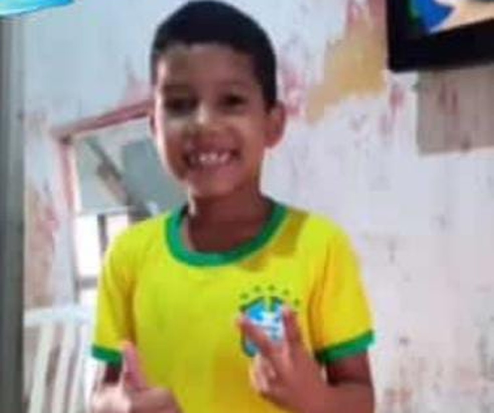 Pedro Misael, de 8 anos, foi uma das vítimas do desabamento — Foto: Reprodução/WhatsApp