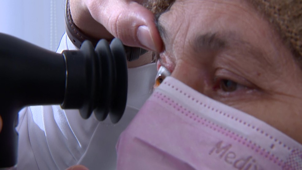 Doença afeta a visão e os movimentos — Foto: Reprodução/RBS TV