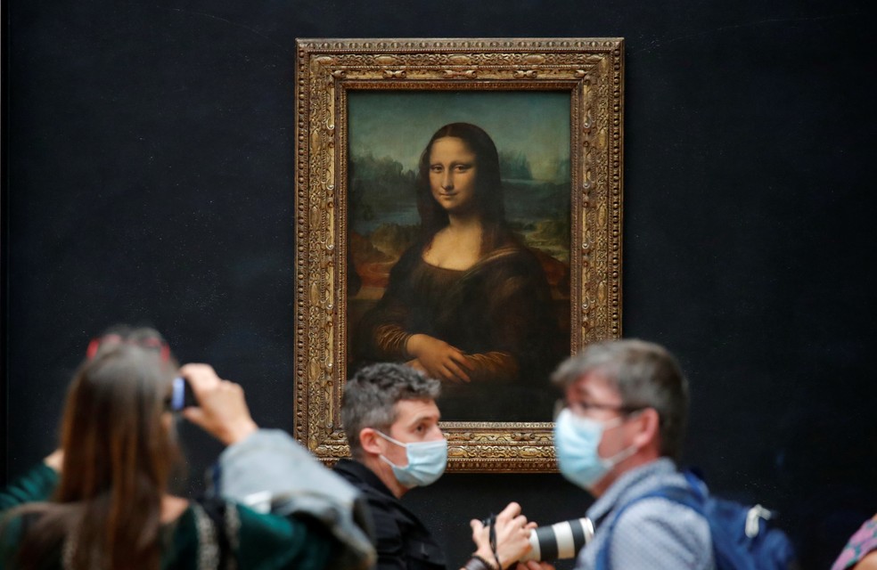 Obra original de Mona Lisa fica exposta no museu do Louvre, em Paris, na Frana  Foto: Charles Platiau/Reuters
