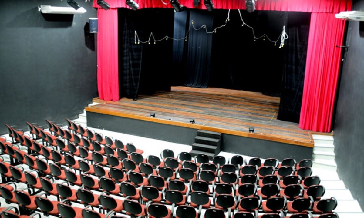 Teatro Margarida Ribeiro, na BA, é fechado 