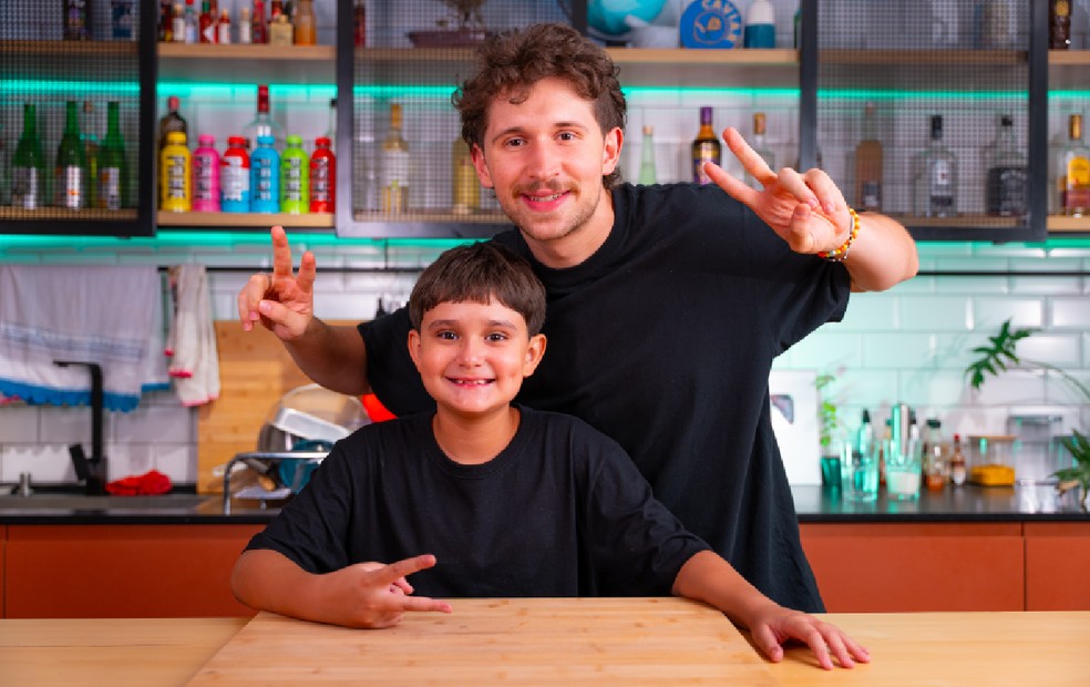 Nicolas recebeu o convite do 'Cheff Otto' para uma parceria — Foto: Arquivo pessoal